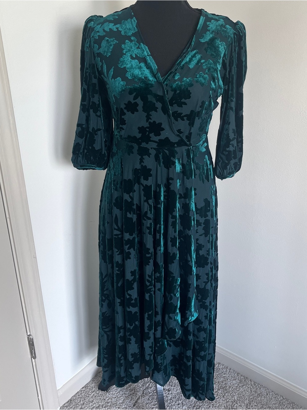 Calvin Klein Teal Floral Burnout Mesh Maxi Dress — Size 2 Faux Wrap Velvet